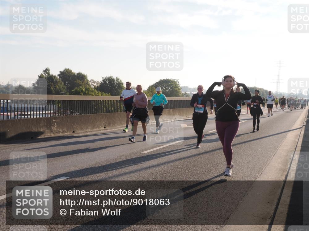 03.10.2025 - Köhlbrandbrückenlauf Fabian Wolf http://msf.ph/oto/9018063 03.10.2025 09:27:22 Position 3  meine-sportfotos.de