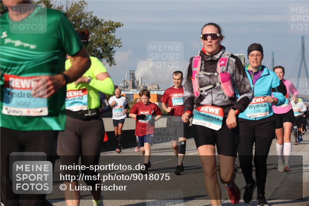 03.10.2025 - Köhlbrandbrückenlauf Luisa Fischer http://msf.ph/oto/9018075 03.10.2025 11:05:59 Position 3 3662, 2139, 3322, 2304 meine-sportfotos.de