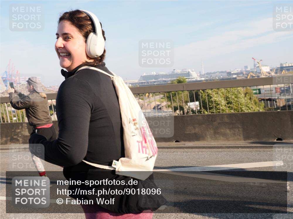 03.10.2025 - Köhlbrandbrückenlauf Fabian Wolf http://msf.ph/oto/9018096 03.10.2025 09:27:25 Position 3  meine-sportfotos.de