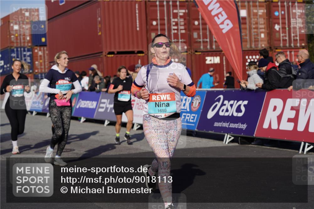 03.10.2025 - Köhlbrandbrückenlauf Michael Burmester http://msf.ph/oto/9018113 03.10.2025 10:17:48 Ziel 1164, 1634, 1649, 1659, 1671, 1695, 1831, 2270, 2372, 2376, 2499, 2670, 2905, 3150, 3156, 3468 meine-sportfotos.de