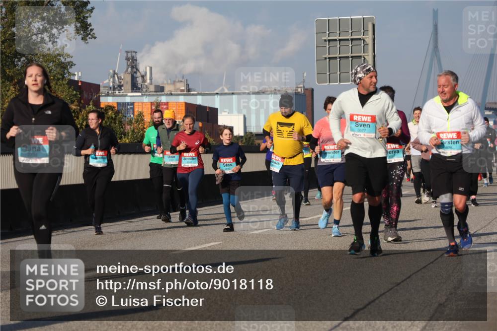 03.10.2025 - Köhlbrandbrückenlauf Luisa Fischer http://msf.ph/oto/9018118 03.10.2025 11:06:06 Position 3 2234, 3240, 2842, 2152, 3677, 100, 3675 meine-sportfotos.de
