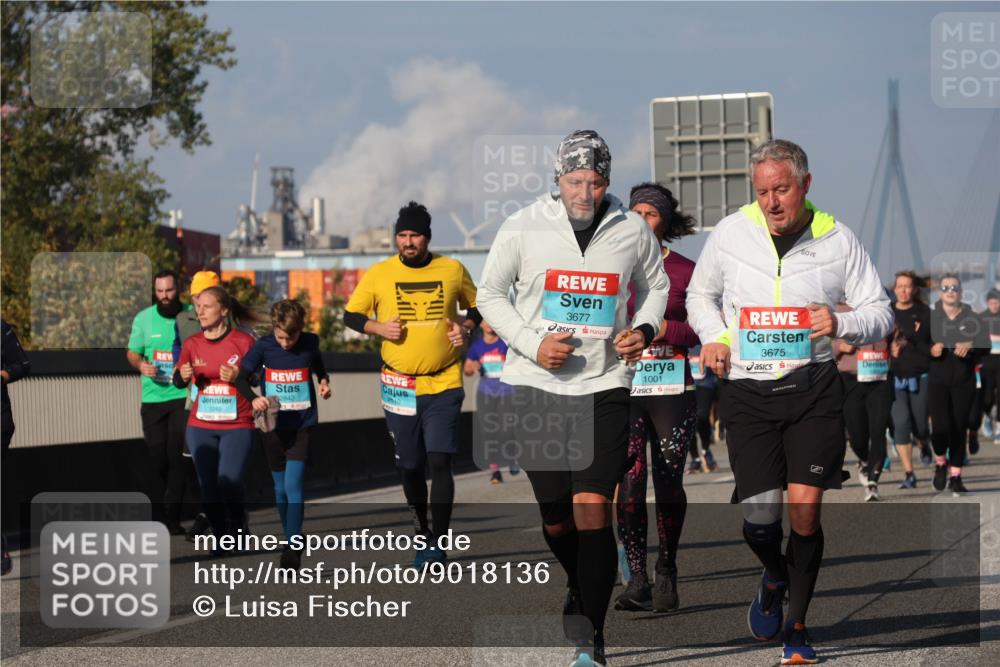 03.10.2025 - Köhlbrandbrückenlauf Luisa Fischer http://msf.ph/oto/9018136 03.10.2025 11:06:08 Position 3 2842, 3240, 3677, 1001, 3675 meine-sportfotos.de