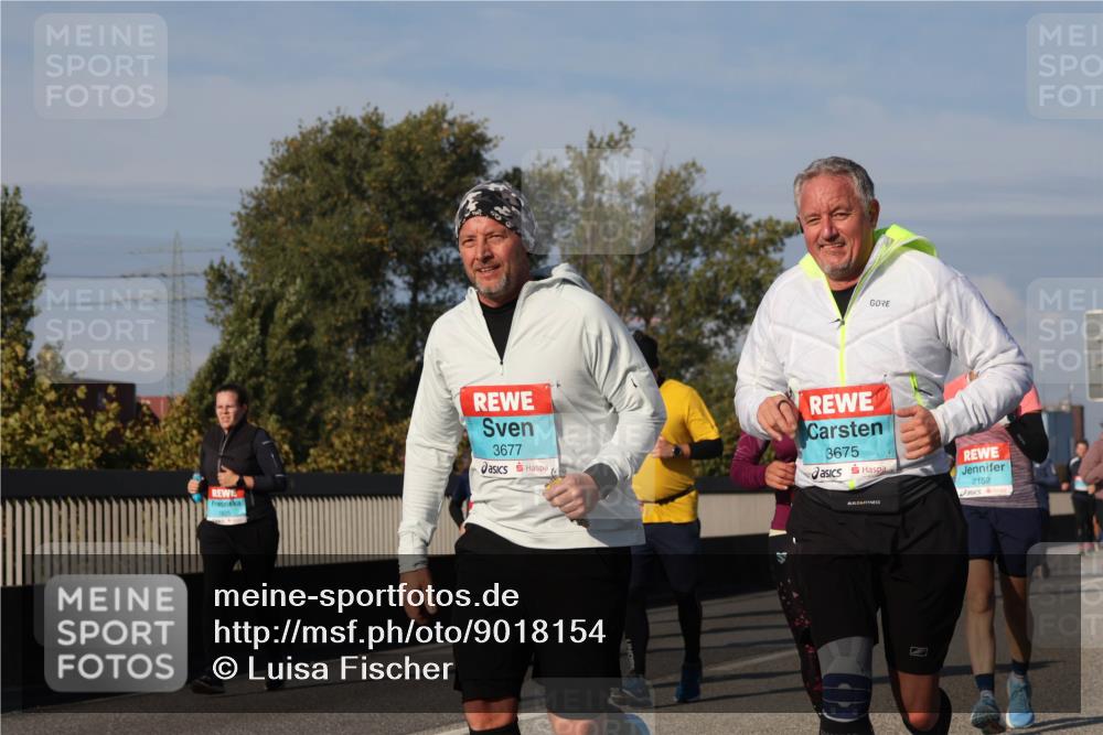 03.10.2025 - Köhlbrandbrückenlauf Luisa Fischer http://msf.ph/oto/9018154 03.10.2025 11:06:12 Position 3 3677, 3675, 2152 meine-sportfotos.de