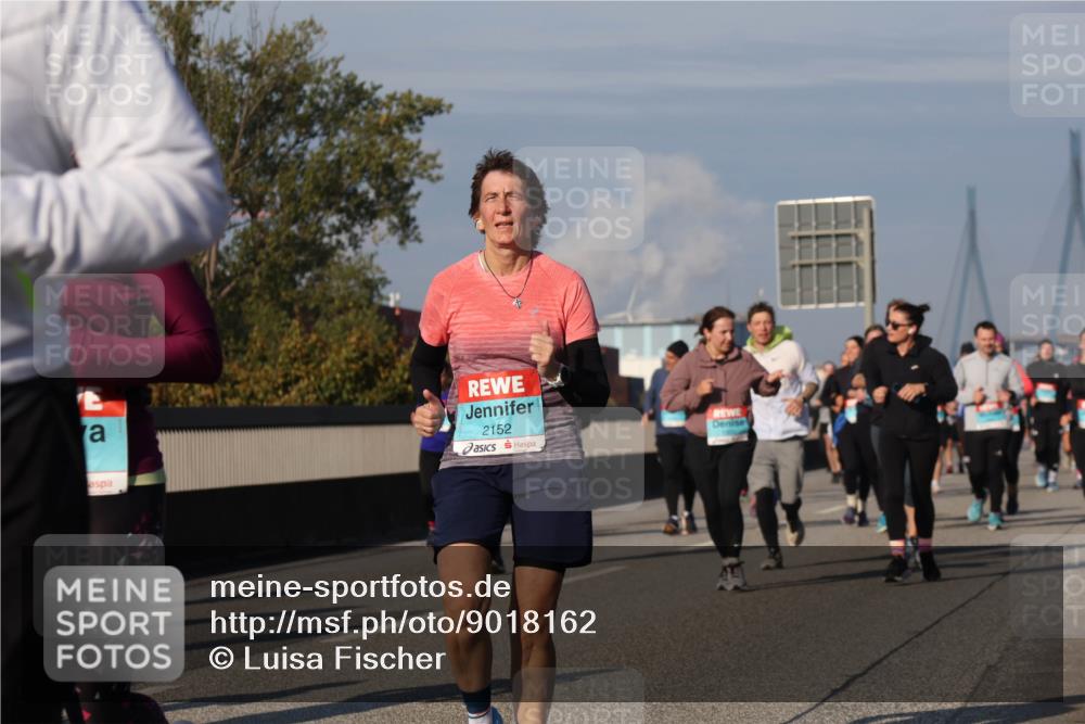 03.10.2025 - Köhlbrandbrückenlauf Luisa Fischer http://msf.ph/oto/9018162 03.10.2025 11:06:13 Position 3 2152 meine-sportfotos.de