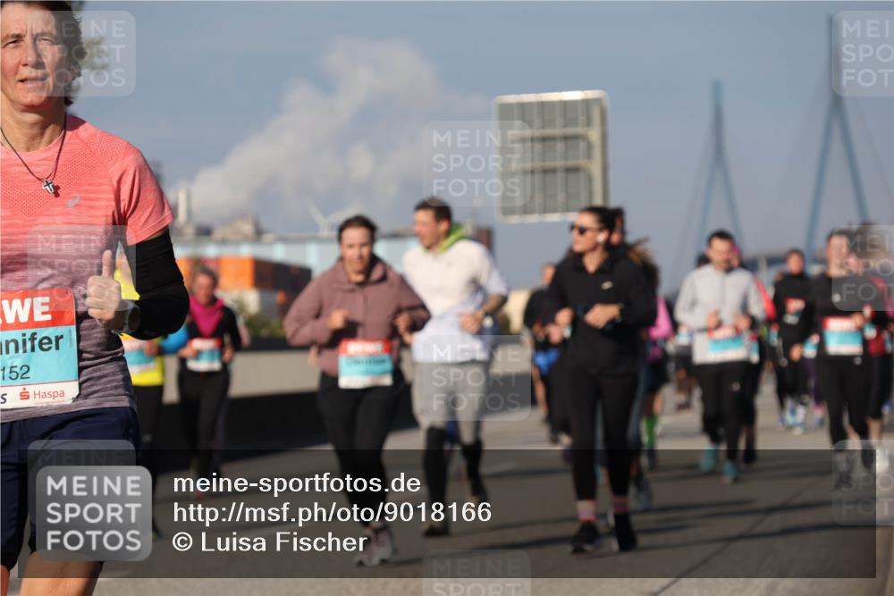 03.10.2025 - Köhlbrandbrückenlauf Luisa Fischer http://msf.ph/oto/9018166 03.10.2025 11:06:14 Position 3 152 meine-sportfotos.de