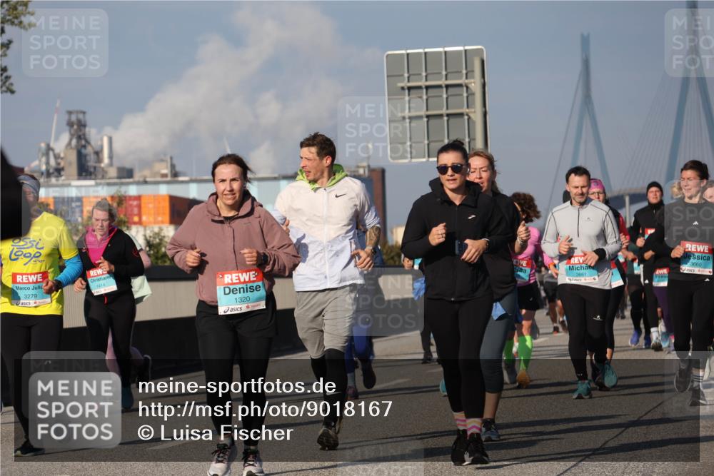 03.10.2025 - Köhlbrandbrückenlauf Luisa Fischer http://msf.ph/oto/9018167 03.10.2025 11:06:14 Position 3 3279, 1414, 1320, 3660, 3661 meine-sportfotos.de