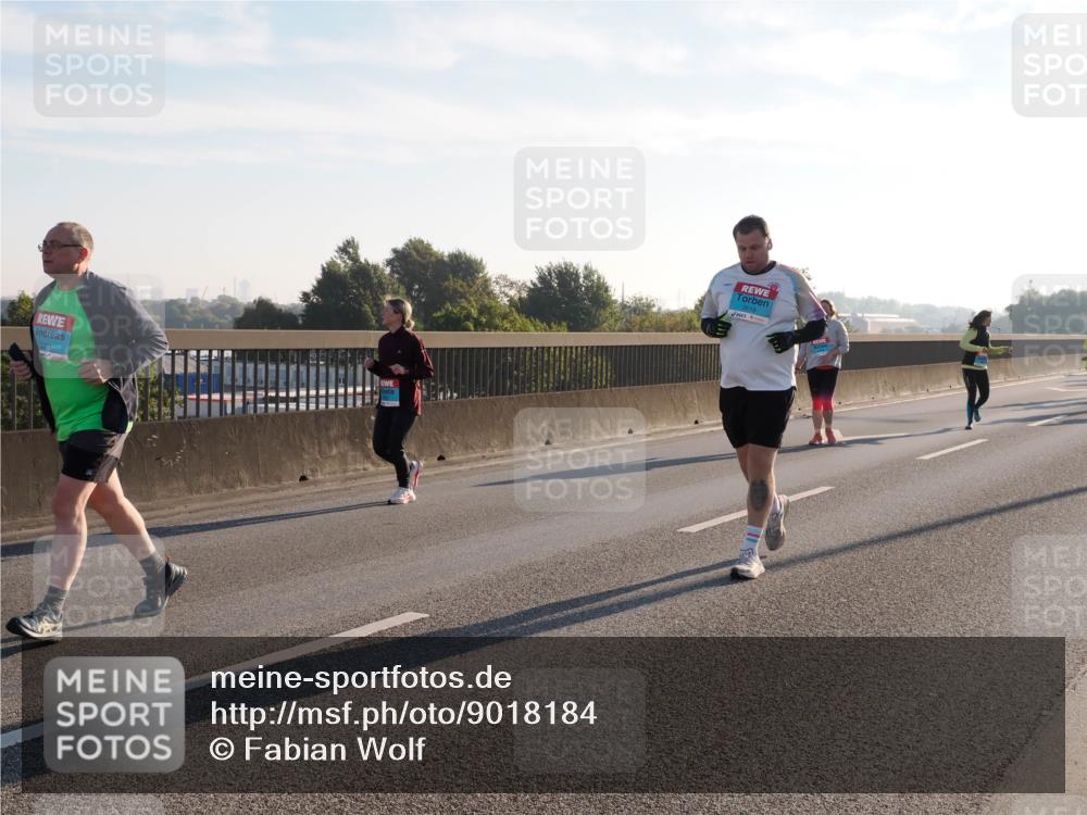 03.10.2025 - Köhlbrandbrückenlauf Fabian Wolf http://msf.ph/oto/9018184 03.10.2025 09:27:32 Position 3 3311, 2619 meine-sportfotos.de
