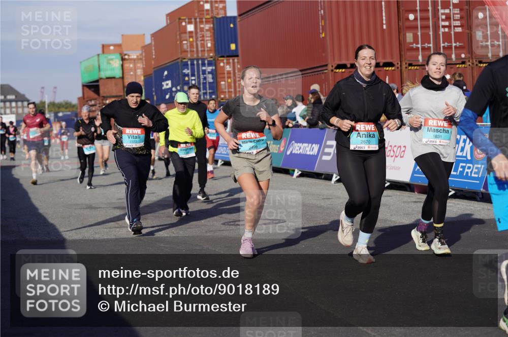 03.10.2025 - Köhlbrandbrückenlauf Michael Burmester http://msf.ph/oto/9018189 03.10.2025 10:17:53 Ziel 1164, 1471, 1513, 1649, 1671, 1815, 1831, 1941, 2270, 2361, 2372, 2376, 2499, 2670, 2905, 2984, 3017, 3156, 3762 meine-sportfotos.de
