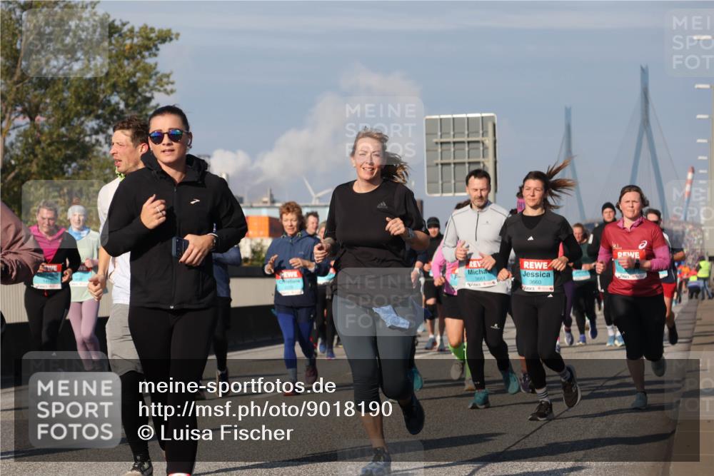 03.10.2025 - Köhlbrandbrückenlauf Luisa Fischer http://msf.ph/oto/9018190 03.10.2025 11:06:17 Position 3 3660 meine-sportfotos.de