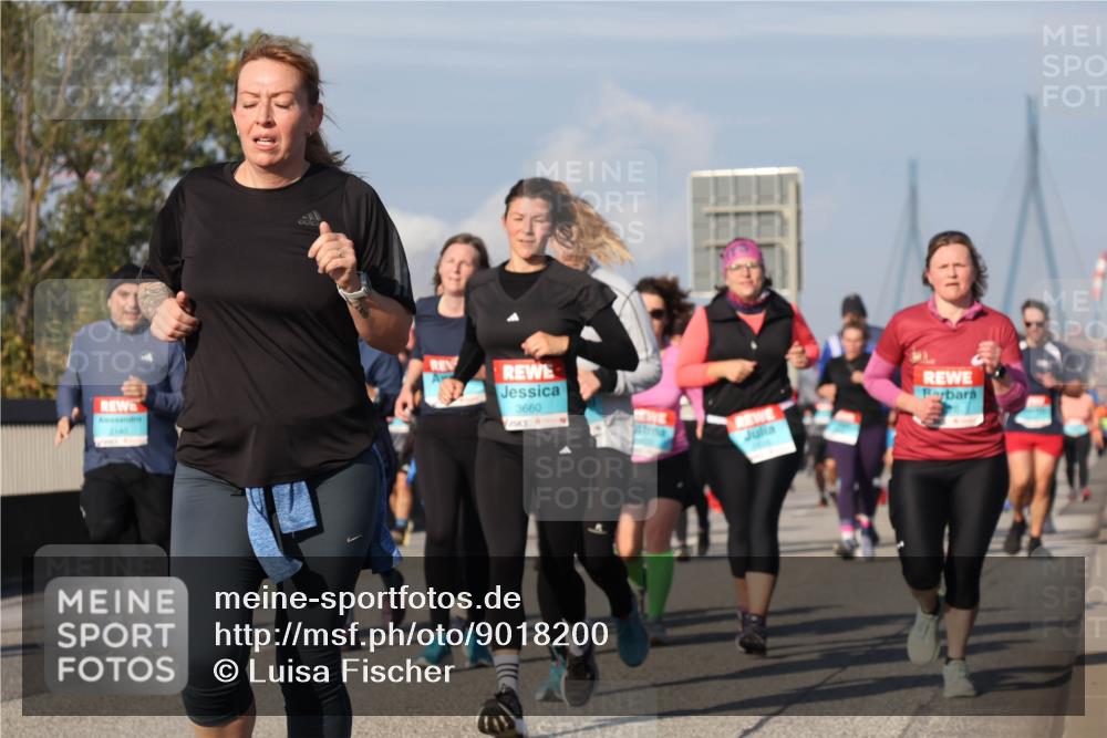 03.10.2025 - Köhlbrandbrückenlauf Luisa Fischer http://msf.ph/oto/9018200 03.10.2025 11:06:19 Position 3 3660 meine-sportfotos.de