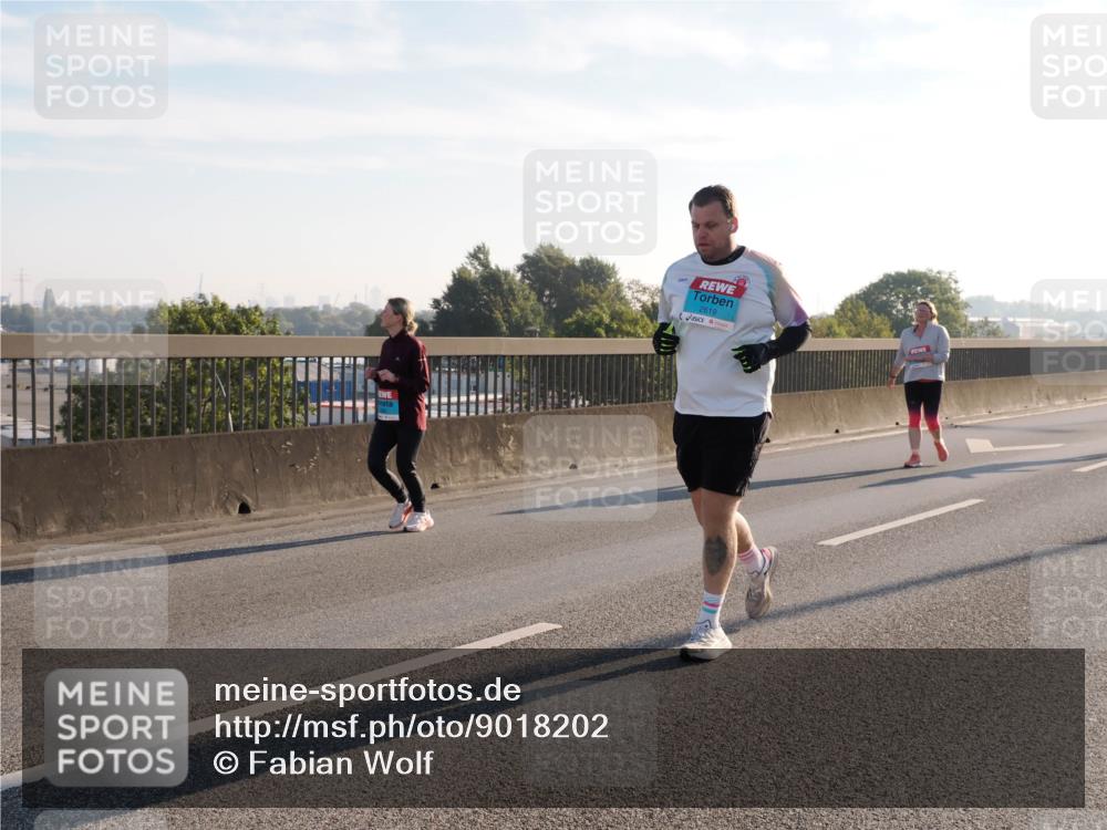 03.10.2025 - Köhlbrandbrückenlauf Fabian Wolf http://msf.ph/oto/9018202 03.10.2025 09:27:33 Position 3 2619 meine-sportfotos.de