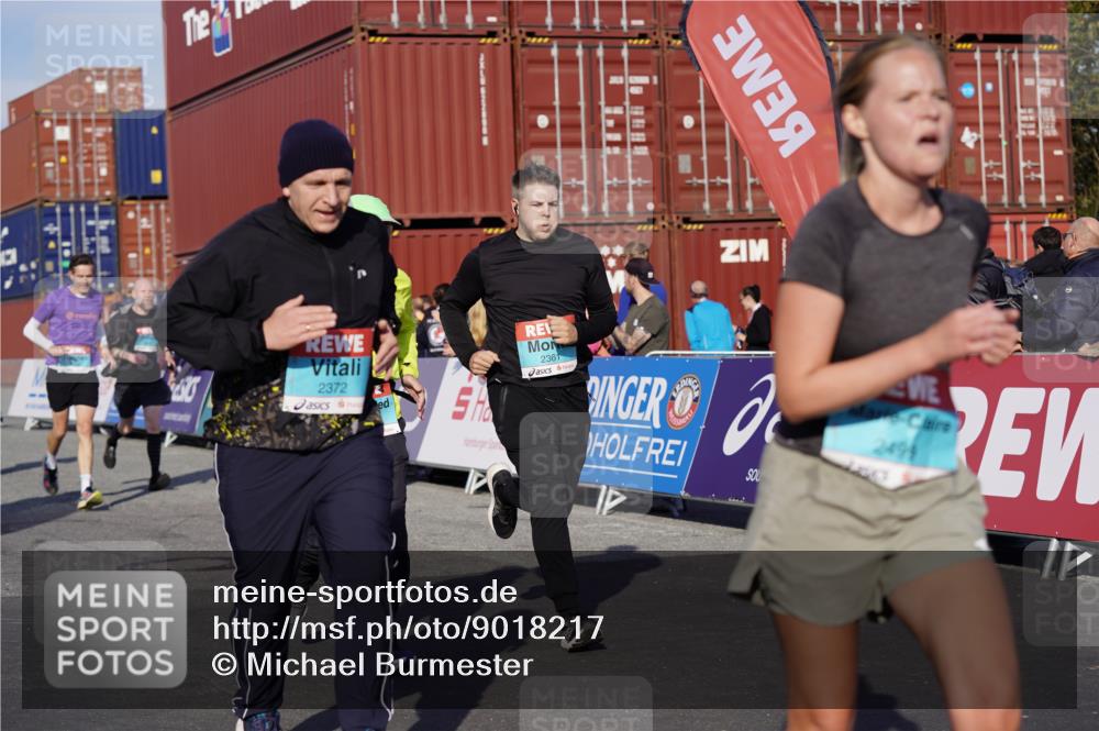 03.10.2025 - Köhlbrandbrückenlauf Michael Burmester http://msf.ph/oto/9018217 03.10.2025 10:17:55 Ziel 1164, 1471, 1513, 1815, 1831, 1941, 2361, 2372, 2499, 2670, 2984, 3017, 3762 meine-sportfotos.de