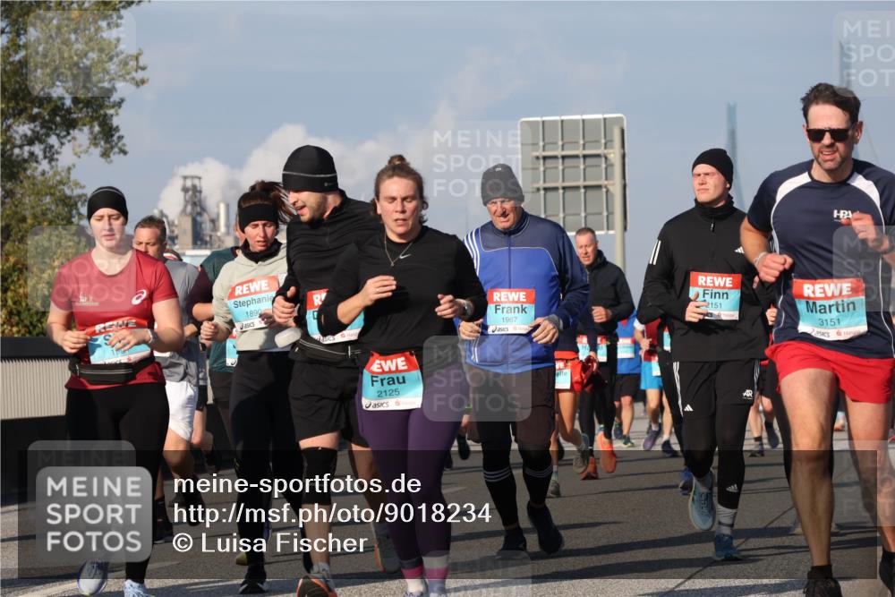 03.10.2025 - Köhlbrandbrückenlauf Luisa Fischer http://msf.ph/oto/9018234 03.10.2025 11:06:25 Position 3 1890, 2125, 1967, 2151, 3151 meine-sportfotos.de