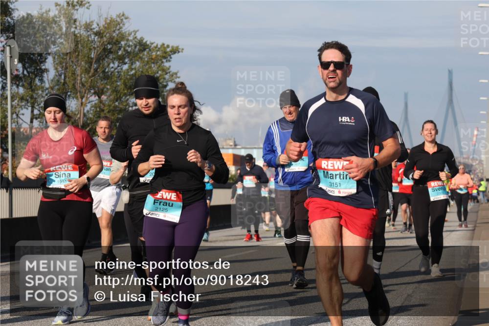 03.10.2025 - Köhlbrandbrückenlauf Luisa Fischer http://msf.ph/oto/9018243 03.10.2025 11:06:27 Position 3 1951, 2125, 3151 meine-sportfotos.de