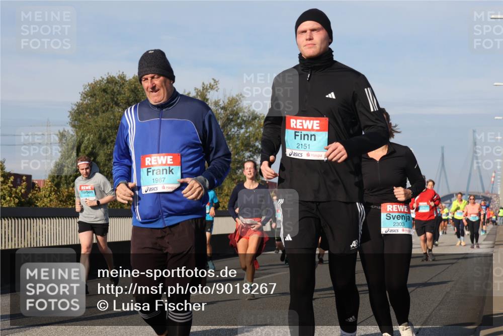 03.10.2025 - Köhlbrandbrückenlauf Luisa Fischer http://msf.ph/oto/9018267 03.10.2025 11:06:31 Position 3 1967, 2151, 2303 meine-sportfotos.de