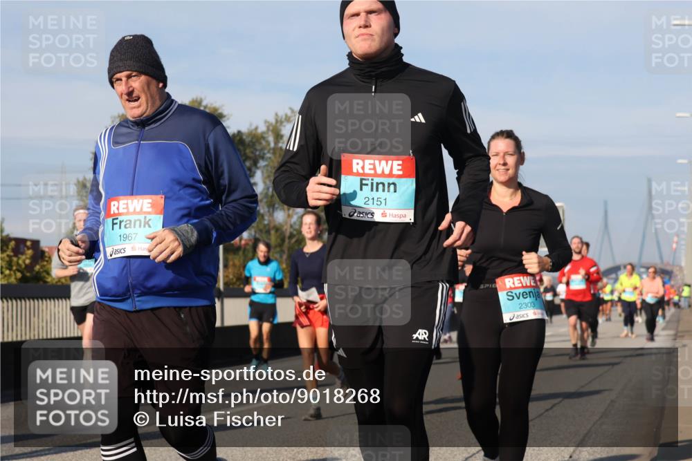 03.10.2025 - Köhlbrandbrückenlauf Luisa Fischer http://msf.ph/oto/9018268 03.10.2025 11:06:31 Position 3 1967, 2151, 2303 meine-sportfotos.de