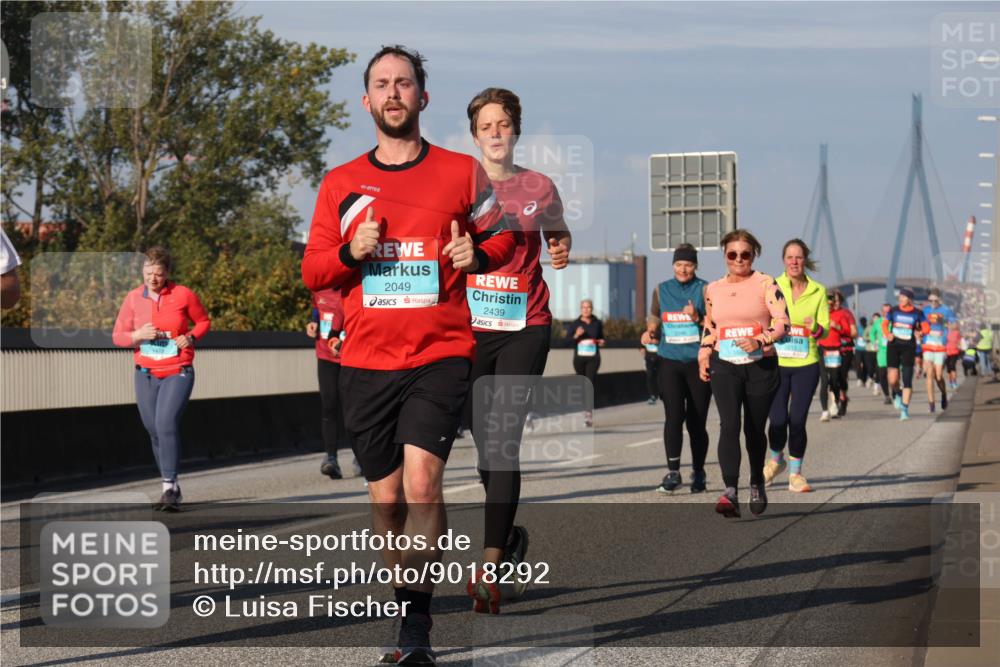 03.10.2025 - Köhlbrandbrückenlauf Luisa Fischer http://msf.ph/oto/9018292 03.10.2025 11:06:36 Position 3 2049, 2439 meine-sportfotos.de