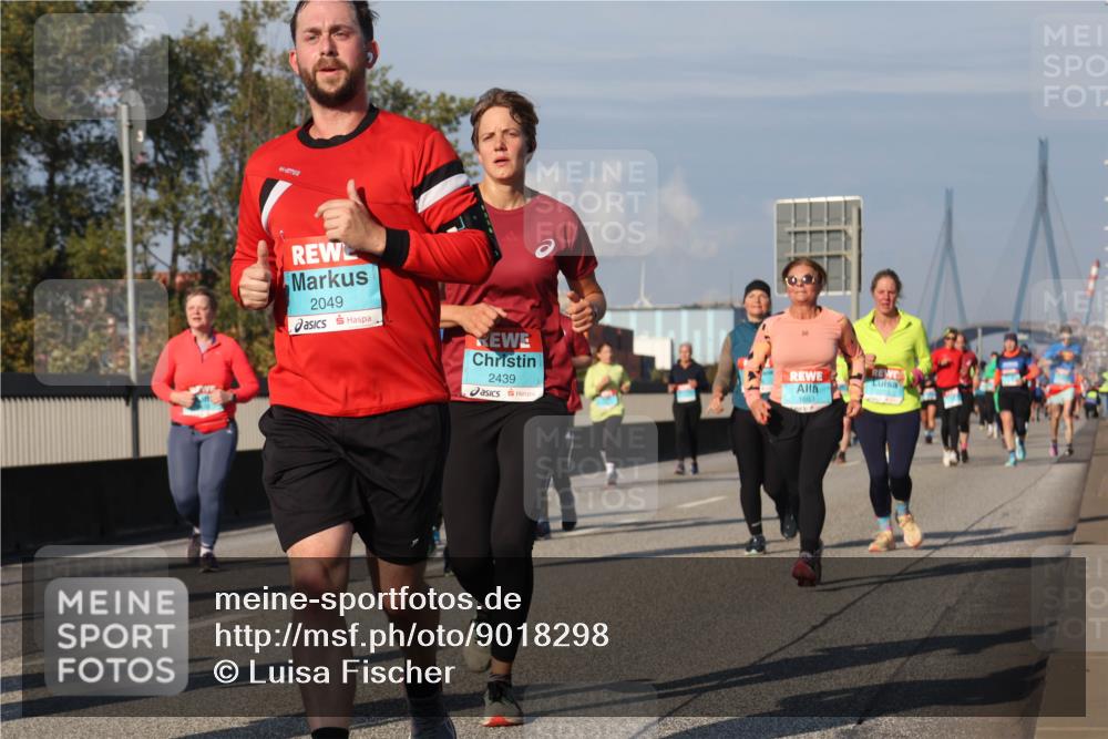 03.10.2025 - Köhlbrandbrückenlauf Luisa Fischer http://msf.ph/oto/9018298 03.10.2025 11:06:37 Position 3 2049, 2439, 1683 meine-sportfotos.de