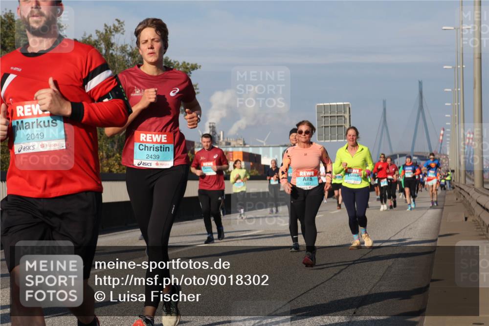 03.10.2025 - Köhlbrandbrückenlauf Luisa Fischer http://msf.ph/oto/9018302 03.10.2025 11:06:38 Position 3 2049, 11, 2439, 1683 meine-sportfotos.de
