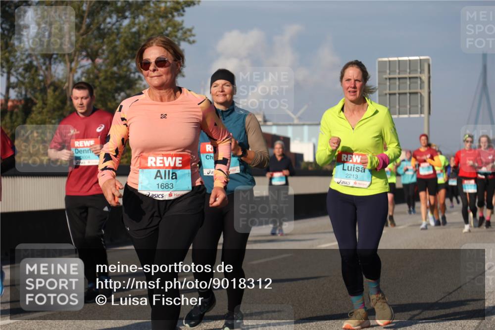 03.10.2025 - Köhlbrandbrückenlauf Luisa Fischer http://msf.ph/oto/9018312 03.10.2025 11:06:40 Position 3 3004, 1683, 2213 meine-sportfotos.de