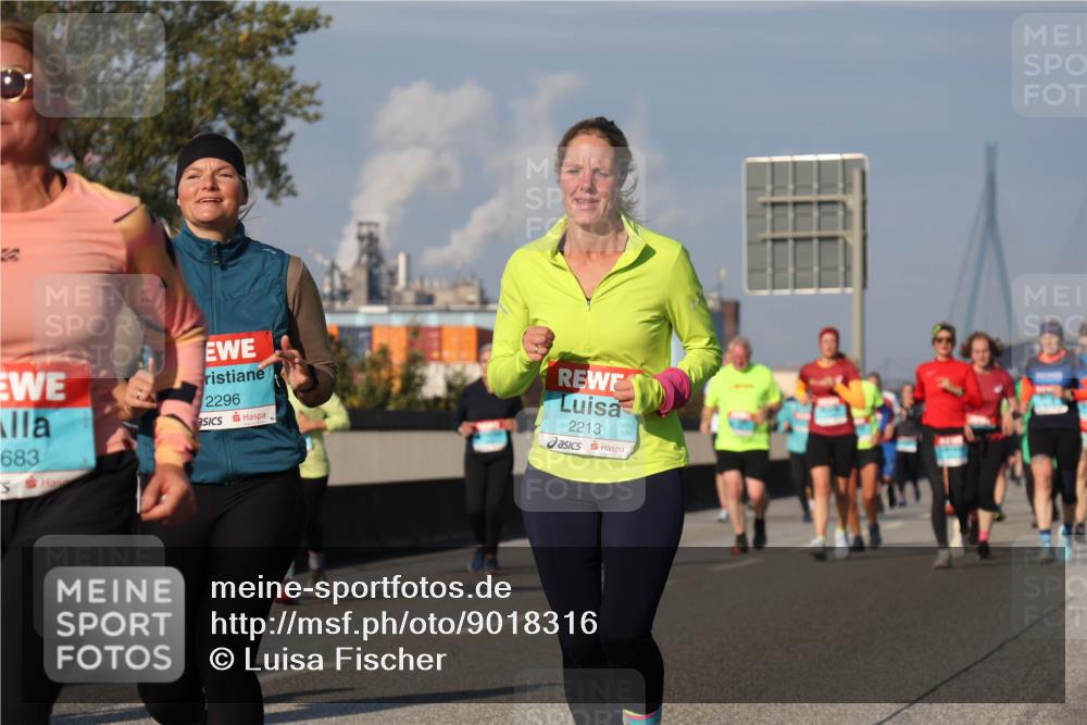 03.10.2025 - Köhlbrandbrückenlauf Luisa Fischer http://msf.ph/oto/9018316 03.10.2025 11:06:41 Position 3 683, 2296, 2213, 90 meine-sportfotos.de