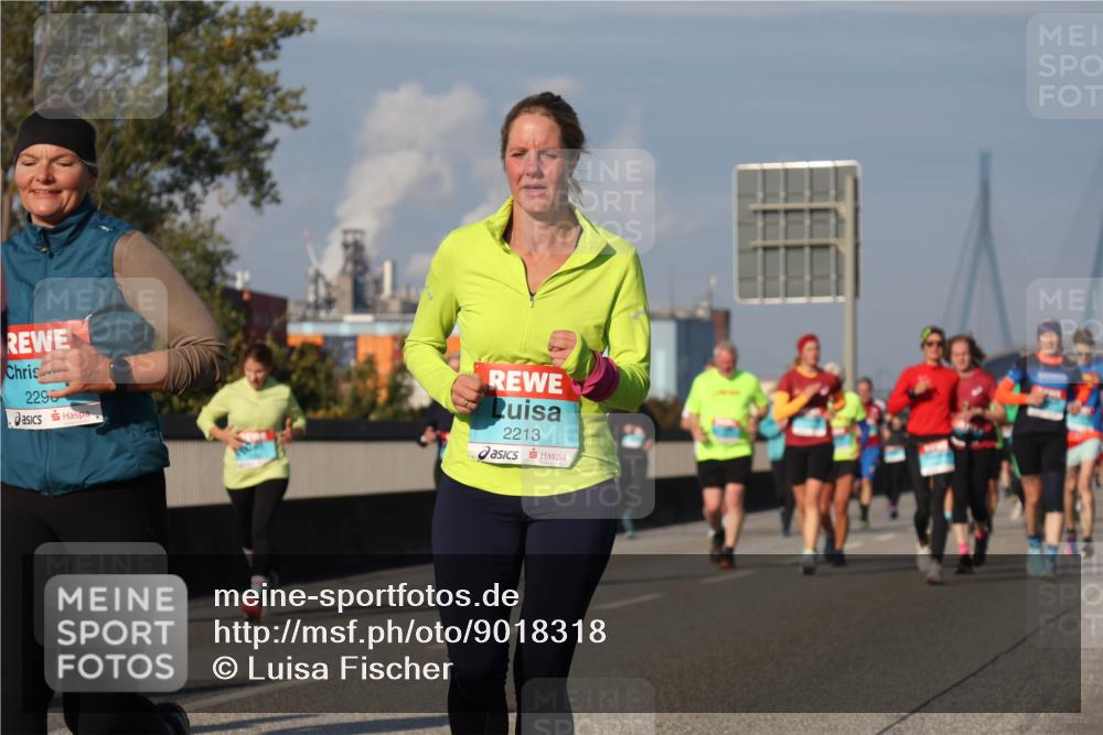 03.10.2025 - Köhlbrandbrückenlauf Luisa Fischer http://msf.ph/oto/9018318 03.10.2025 11:06:41 Position 3 2290, 2213 meine-sportfotos.de