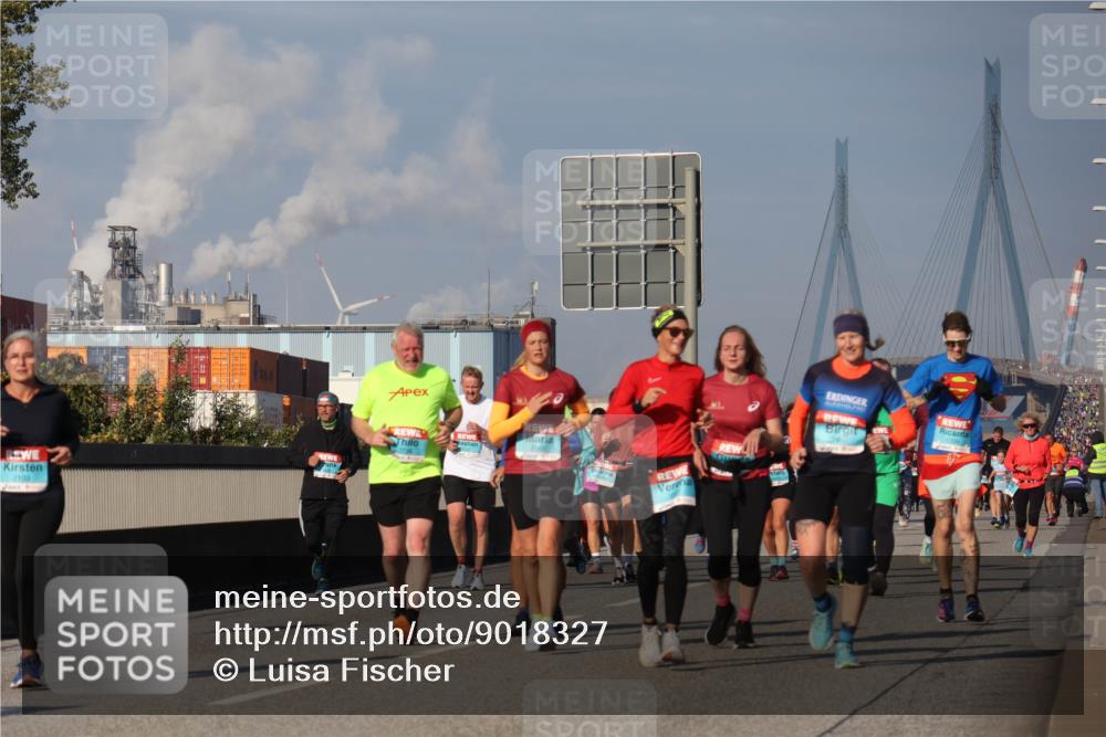03.10.2025 - Köhlbrandbrückenlauf Luisa Fischer http://msf.ph/oto/9018327 03.10.2025 11:06:44 Position 3 2103 meine-sportfotos.de