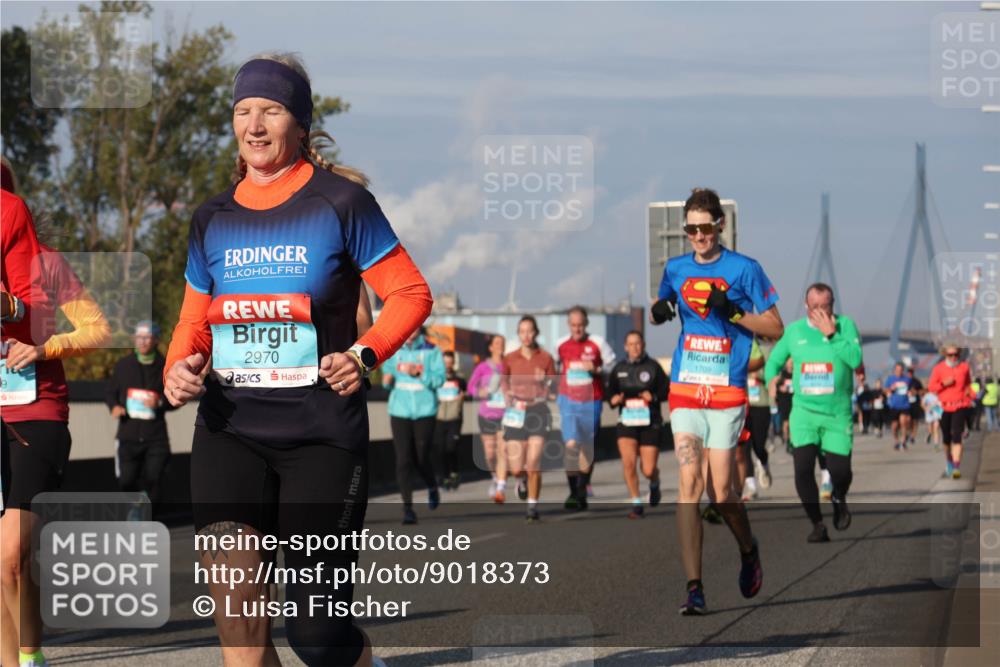 03.10.2025 - Köhlbrandbrückenlauf Luisa Fischer http://msf.ph/oto/9018373 03.10.2025 11:06:52 Position 3 9, 2970, 1709 meine-sportfotos.de