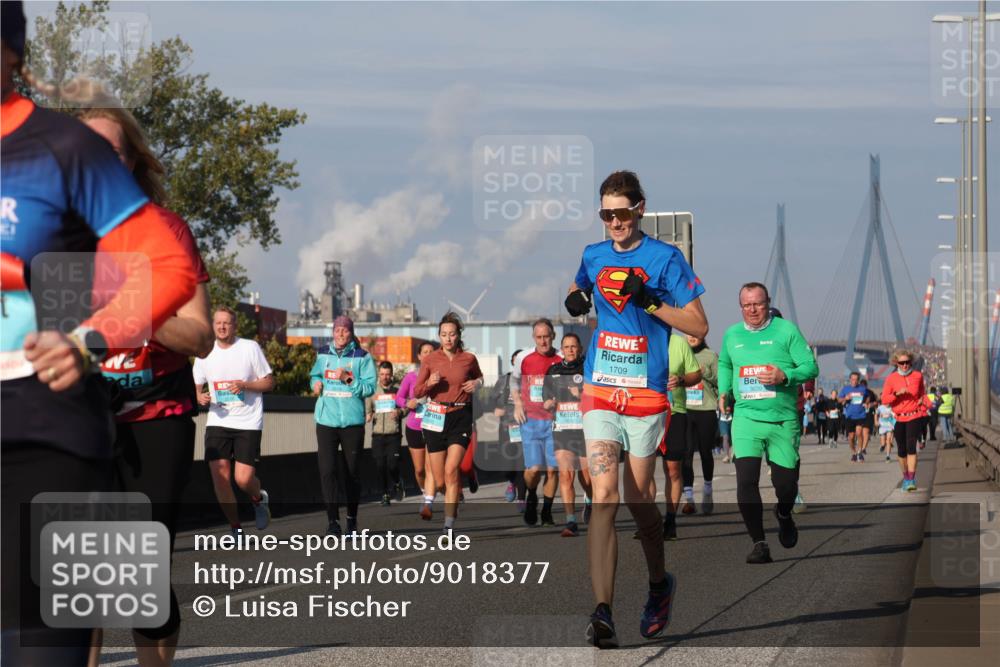 03.10.2025 - Köhlbrandbrückenlauf Luisa Fischer http://msf.ph/oto/9018377 03.10.2025 11:06:53 Position 3 1709 meine-sportfotos.de