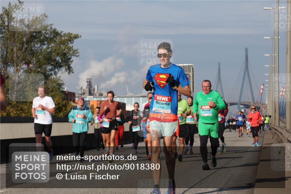 03.10.2025 - Köhlbrandbrückenlauf Luisa Fischer http://msf.ph/oto/9018380 03.10.2025 11:06:53 Position 3 1709 meine-sportfotos.de