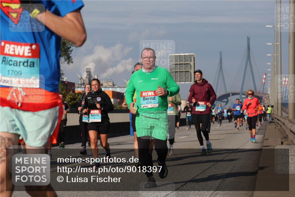 03.10.2025 - Köhlbrandbrückenlauf Luisa Fischer http://msf.ph/oto/9018397 03.10.2025 11:06:56 Position 3 1709, 3039, 1937 meine-sportfotos.de
