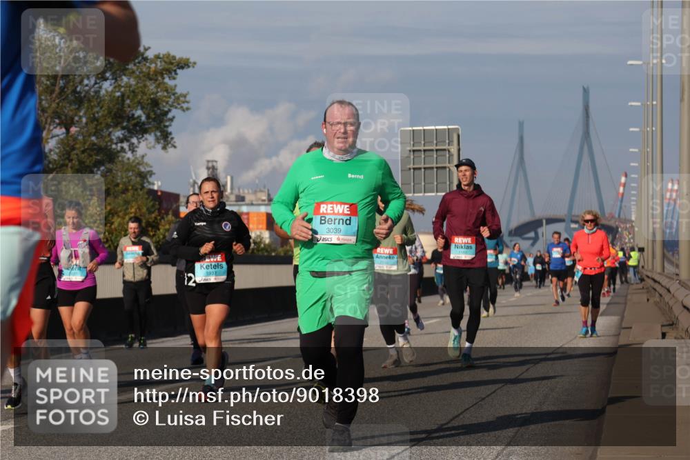 03.10.2025 - Köhlbrandbrückenlauf Luisa Fischer http://msf.ph/oto/9018398 03.10.2025 11:06:57 Position 3 1937, 4, 3039, 2310 meine-sportfotos.de