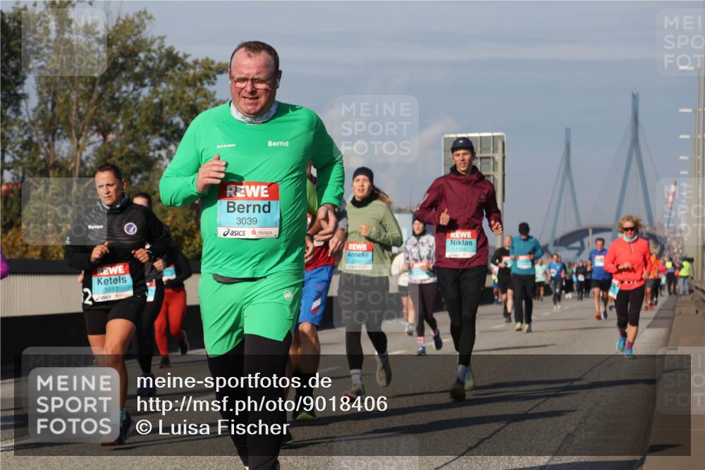 03.10.2025 - Köhlbrandbrückenlauf Luisa Fischer http://msf.ph/oto/9018406 03.10.2025 11:06:58 Position 3 1937, 3039, 10, 1100 meine-sportfotos.de