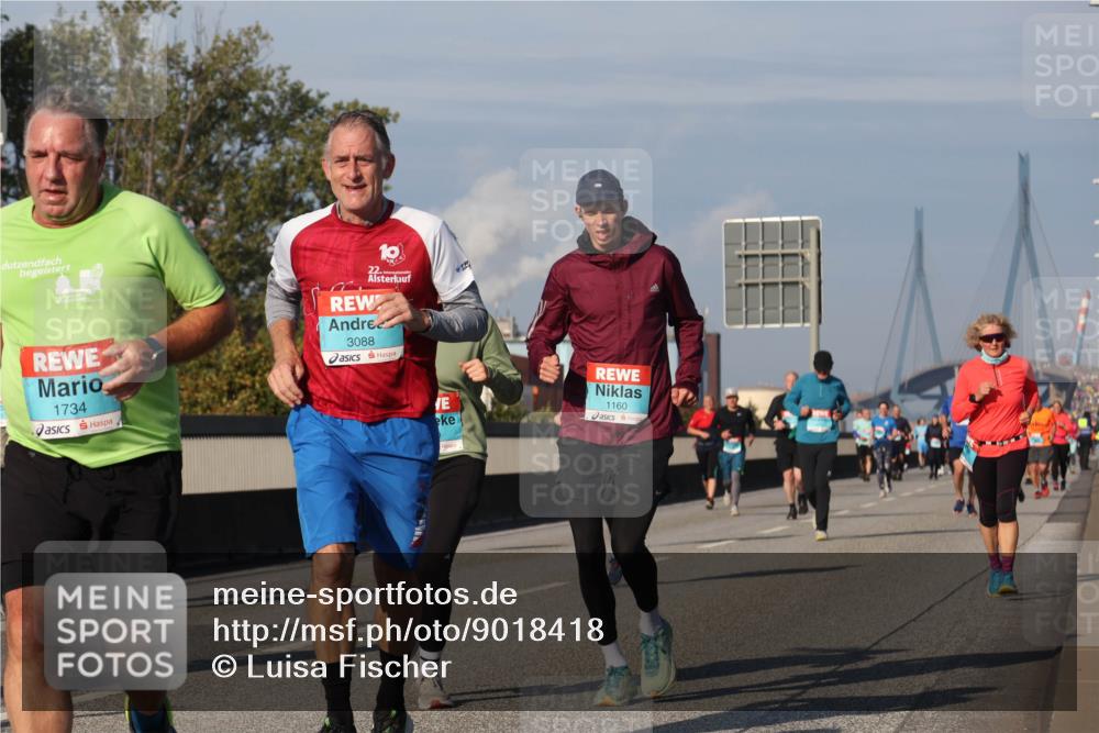 03.10.2025 - Köhlbrandbrückenlauf Luisa Fischer http://msf.ph/oto/9018418 03.10.2025 11:07:00 Position 3 1734, 3088, 1160 meine-sportfotos.de