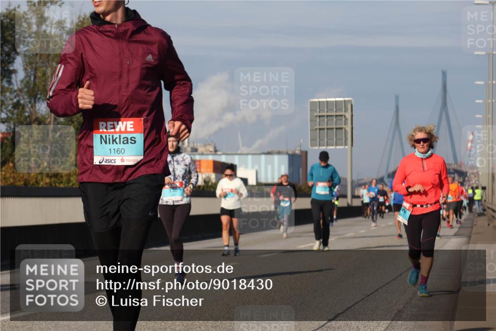 03.10.2025 - Köhlbrandbrückenlauf Luisa Fischer http://msf.ph/oto/9018430 03.10.2025 11:07:02 Position 3 1160 meine-sportfotos.de