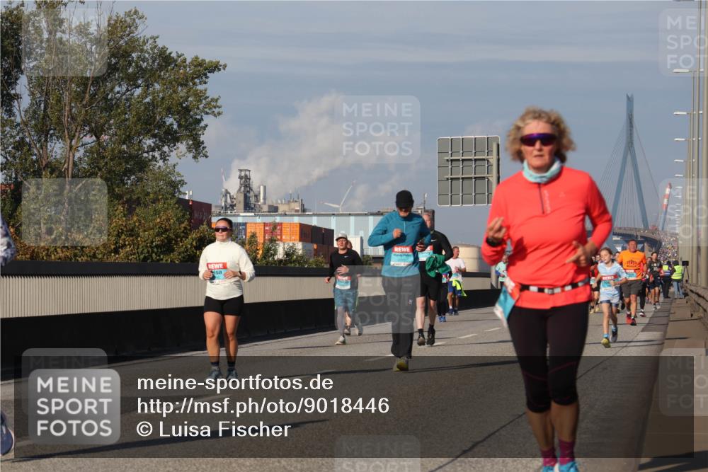 03.10.2025 - Köhlbrandbrückenlauf Luisa Fischer http://msf.ph/oto/9018446 03.10.2025 11:07:05 Position 3  meine-sportfotos.de