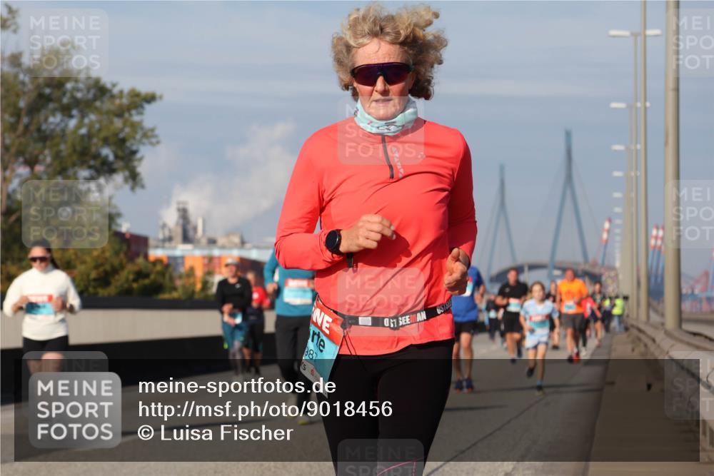 03.10.2025 - Köhlbrandbrückenlauf Luisa Fischer http://msf.ph/oto/9018456 03.10.2025 11:07:07 Position 3 987 meine-sportfotos.de