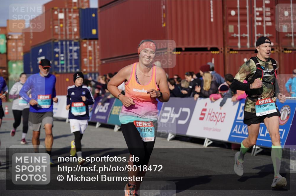 03.10.2025 - Köhlbrandbrückenlauf Michael Burmester http://msf.ph/oto/9018472 03.10.2025 10:18:17 Ziel 1485, 1719, 1932, 2413, 2502, 3176, 3178, 3273, 3308 meine-sportfotos.de