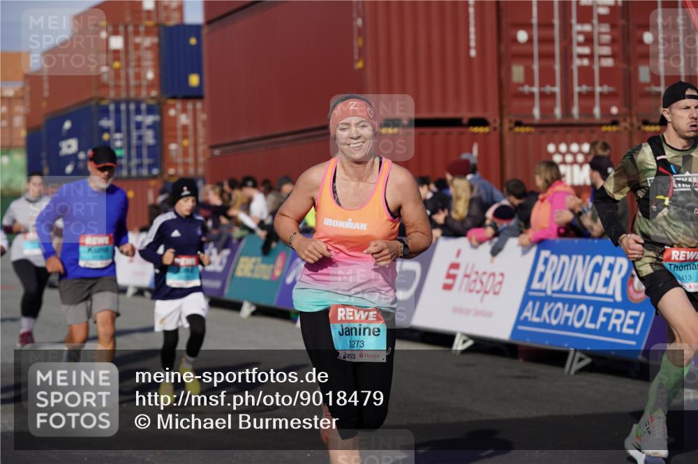 03.10.2025 - Köhlbrandbrückenlauf Michael Burmester http://msf.ph/oto/9018479 03.10.2025 10:18:17 Ziel 1485, 1719, 1932, 2413, 2502, 3176, 3178, 3273, 3308 meine-sportfotos.de