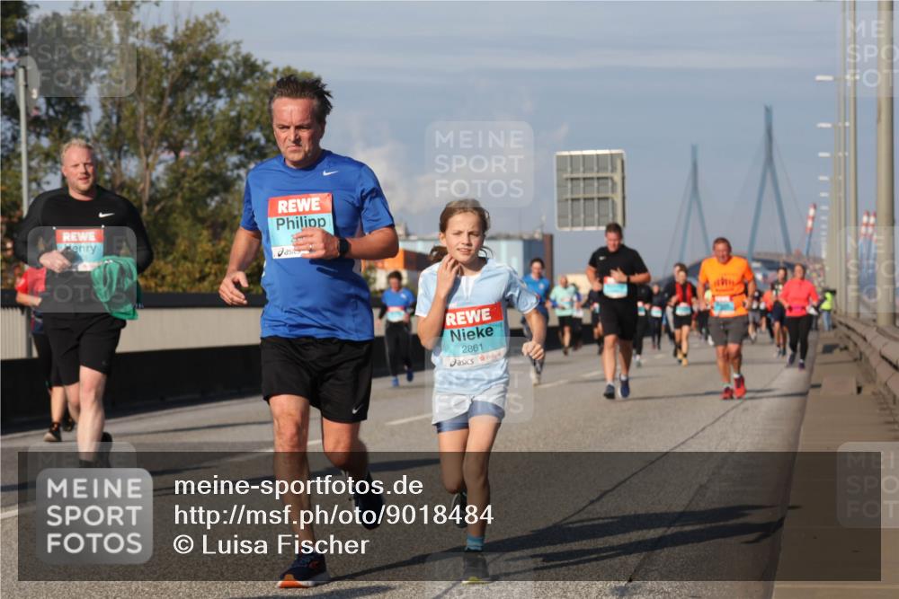 03.10.2025 - Köhlbrandbrückenlauf Luisa Fischer http://msf.ph/oto/9018484 03.10.2025 11:07:14 Position 3 2861 meine-sportfotos.de