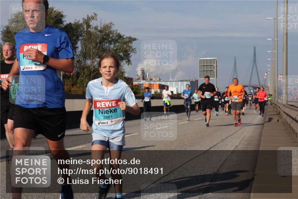 03.10.2025 - Köhlbrandbrückenlauf Luisa Fischer http://msf.ph/oto/9018491 03.10.2025 11:07:15 Position 3 286, 2861 meine-sportfotos.de