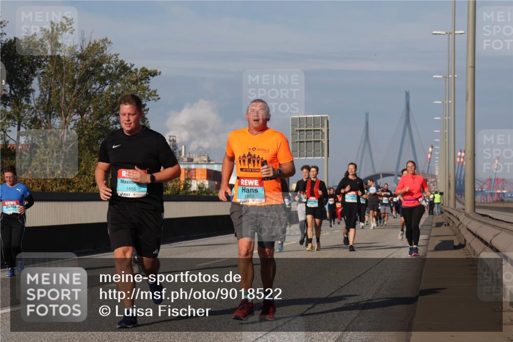 03.10.2025 - Köhlbrandbrückenlauf Luisa Fischer http://msf.ph/oto/9018522 03.10.2025 11:07:20 Position 3 1855, 1853 meine-sportfotos.de