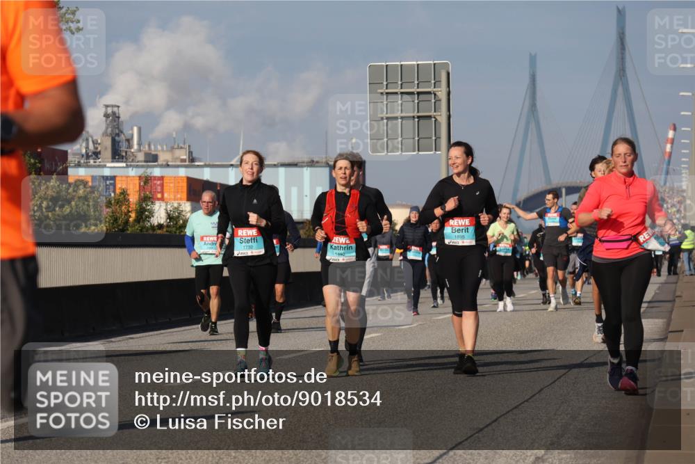 03.10.2025 - Köhlbrandbrückenlauf Luisa Fischer http://msf.ph/oto/9018534 03.10.2025 11:07:22 Position 3  meine-sportfotos.de