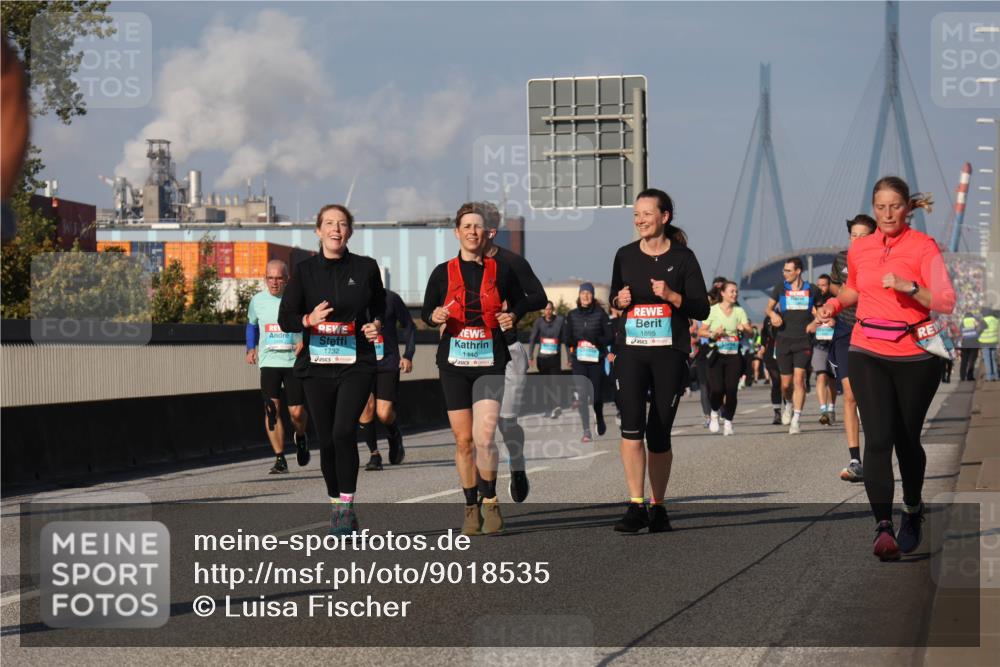 03.10.2025 - Köhlbrandbrückenlauf Luisa Fischer http://msf.ph/oto/9018535 03.10.2025 11:07:23 Position 3  meine-sportfotos.de
