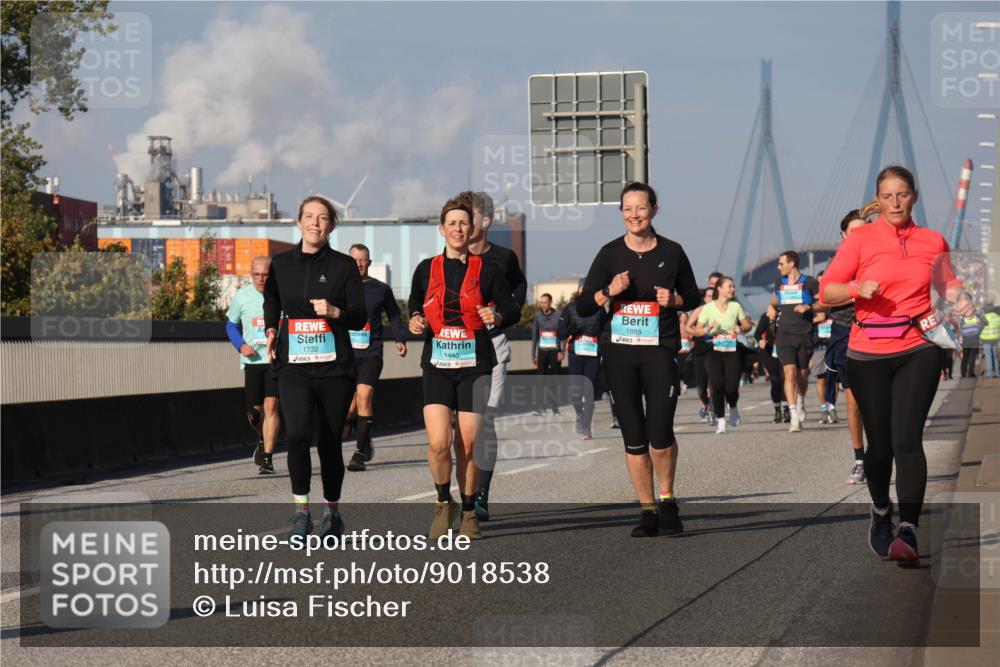 03.10.2025 - Köhlbrandbrückenlauf Luisa Fischer http://msf.ph/oto/9018538 03.10.2025 11:07:23 Position 3 1732, 1440, 1895 meine-sportfotos.de