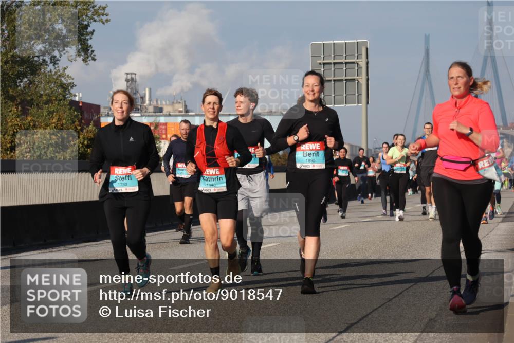 03.10.2025 - Köhlbrandbrückenlauf Luisa Fischer http://msf.ph/oto/9018547 03.10.2025 11:07:25 Position 3 1732, 1440, 1895 meine-sportfotos.de