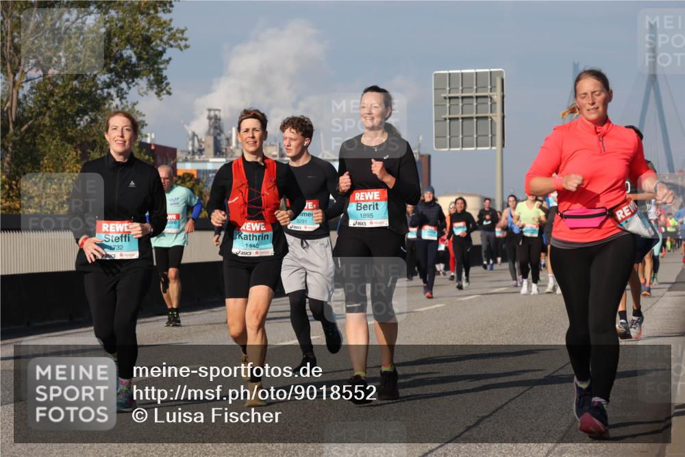 03.10.2025 - Köhlbrandbrückenlauf Luisa Fischer http://msf.ph/oto/9018552 03.10.2025 11:07:26 Position 3 1000, 1732, 1440, 3291, 1895 meine-sportfotos.de