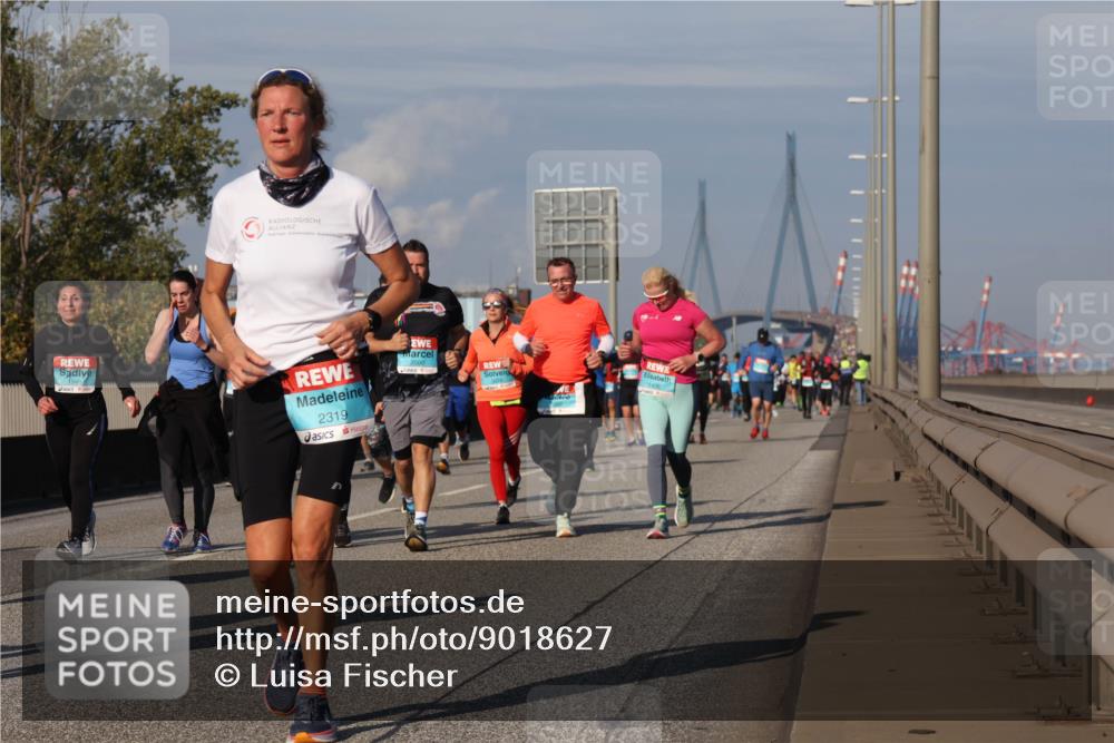 03.10.2025 - Köhlbrandbrückenlauf Luisa Fischer http://msf.ph/oto/9018627 03.10.2025 11:07:38 Position 3 1940, 2319, 1436 meine-sportfotos.de