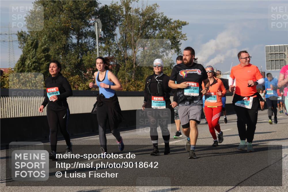 03.10.2025 - Köhlbrandbrückenlauf Luisa Fischer http://msf.ph/oto/9018642 03.10.2025 11:07:40 Position 3 2787, 2000, 3074 meine-sportfotos.de