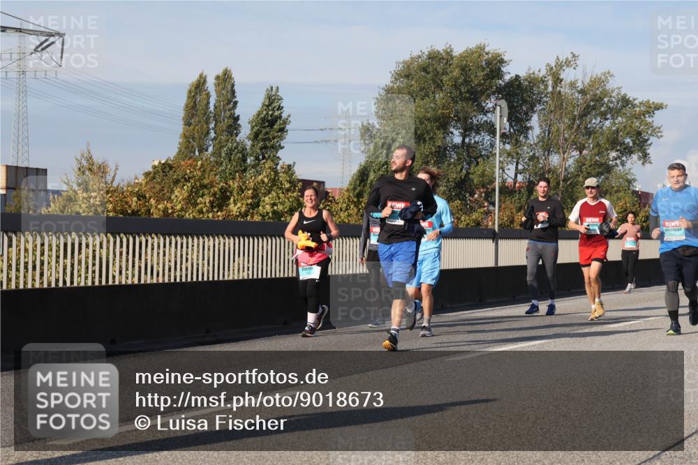 03.10.2025 - Köhlbrandbrückenlauf Luisa Fischer http://msf.ph/oto/9018673 03.10.2025 11:07:46 Position 3  meine-sportfotos.de